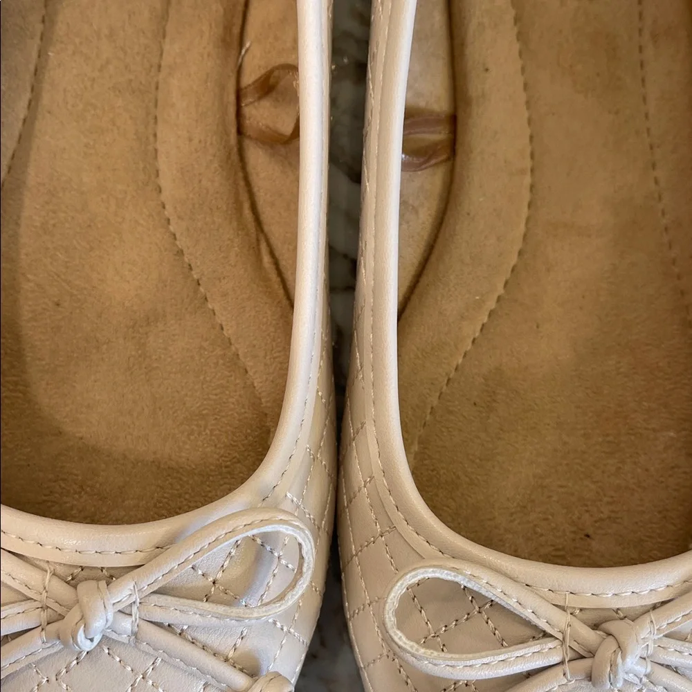 Seychelles Women's Quilted Cream Flats